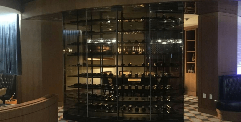 What you need to know about Glass Wine rooms