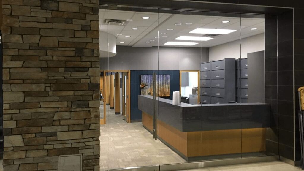 Everything Retailers Need to Know About Glass Storefront Installation