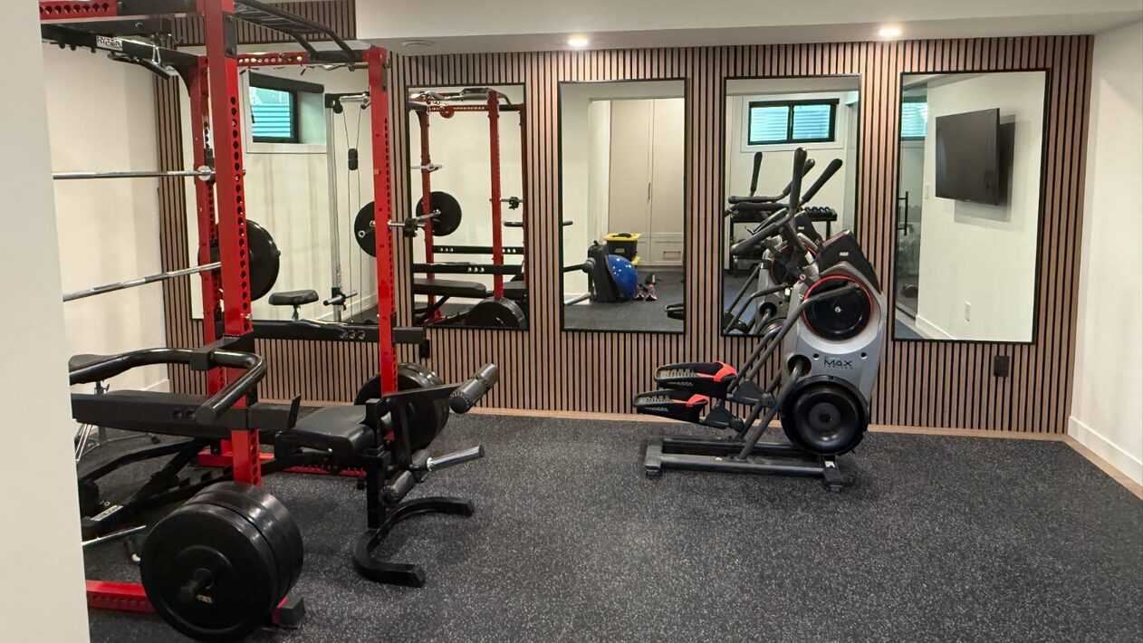 Home Gym Mirror Installation Edmonton: The Technical Logistics of Oversized Glass