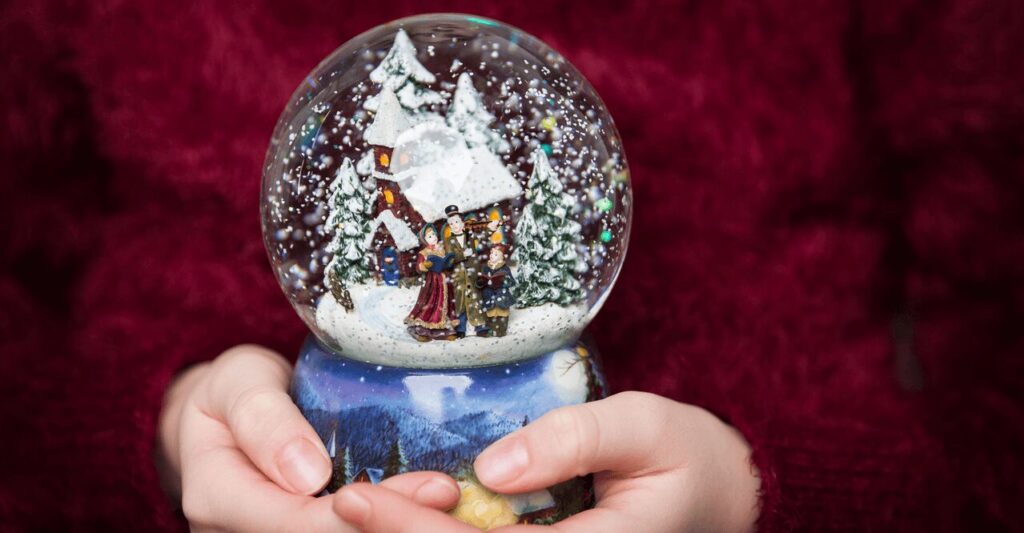 The History of Glass in Holiday Traditions Around the World